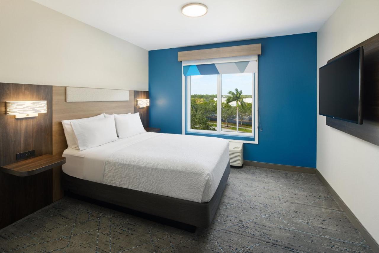 Holiday Inn Express Hotel & Suites Port St. Lucie West By Ihg Zewnętrze zdjęcie